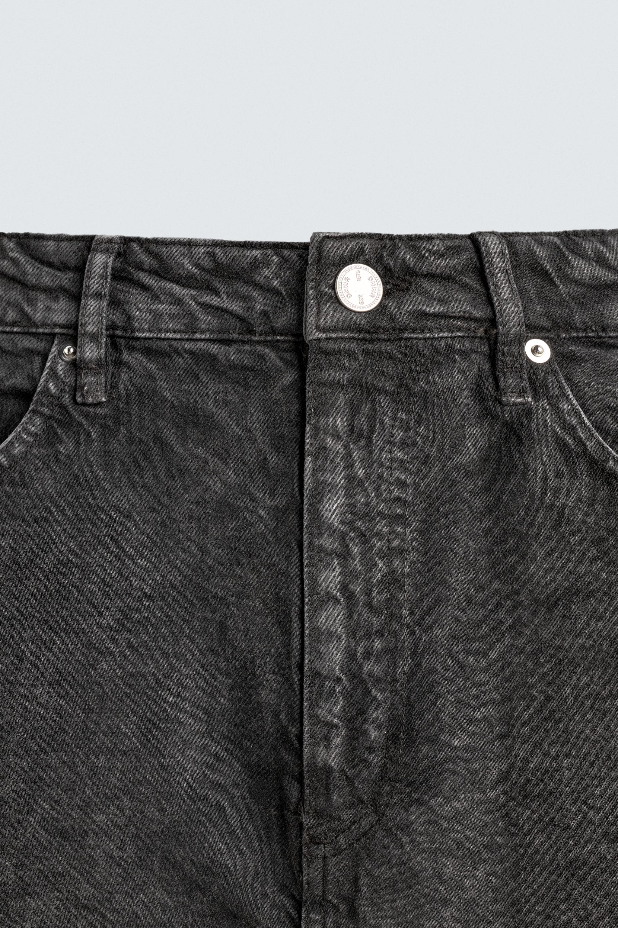 BAGGY FIT SHORTS
